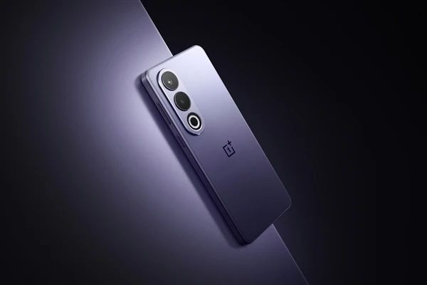 首發(fā)天馬U8+屏幕，一加Ace 3V挑戰(zhàn)中端手機護眼冠軍