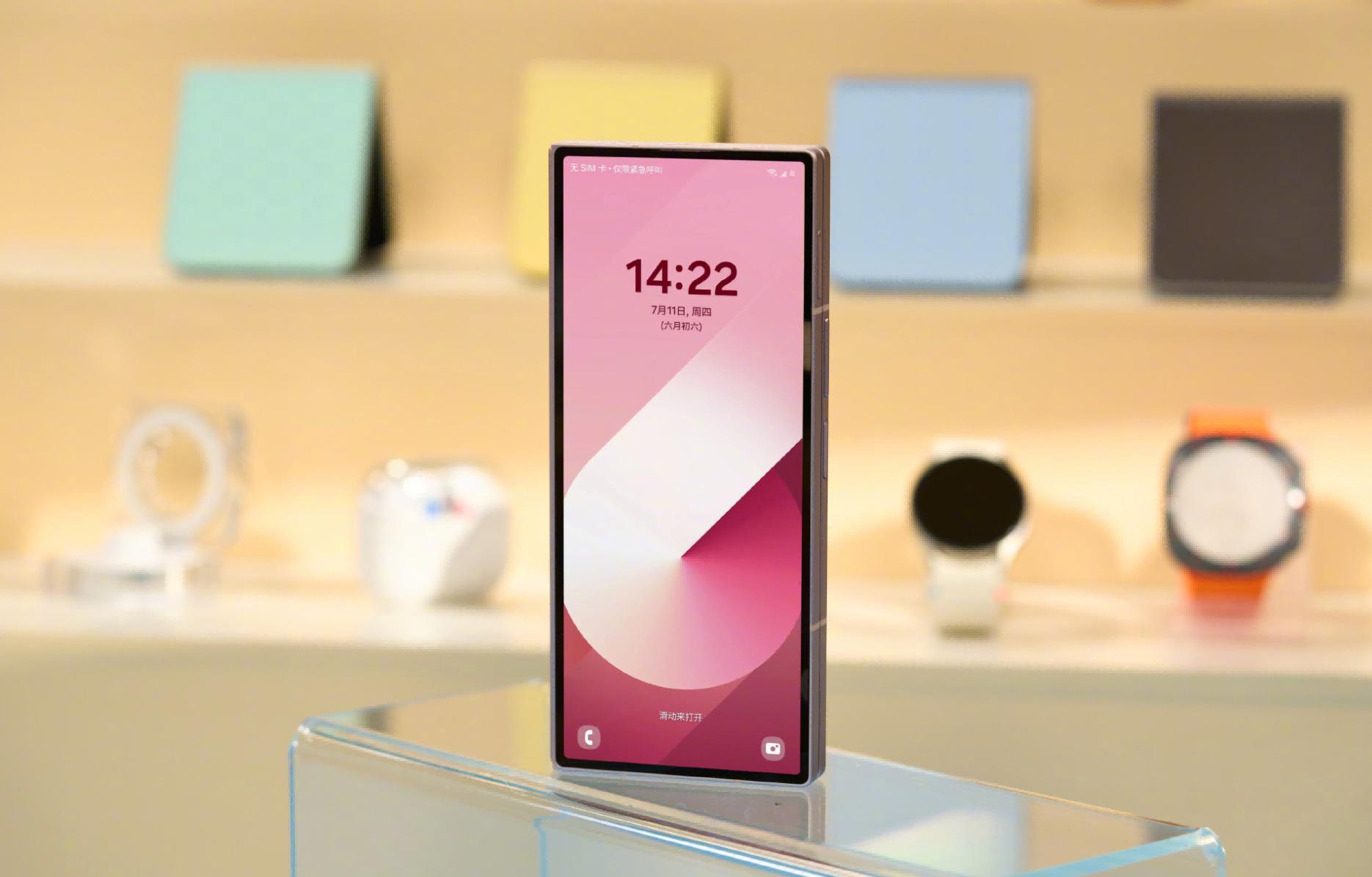 三星Galaxy Z Fold6:AI革新 引領(lǐng)未來折疊屏手機(jī)市場(chǎng)發(fā)展
