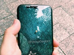 傳iPhone 8支持隔空無(wú)線充電 還有前后四攝像頭