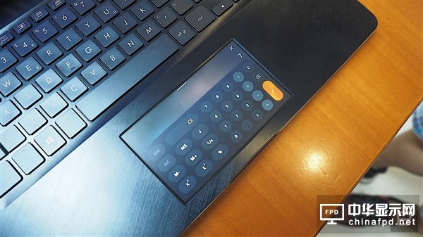 華碩靈耀X Pro15/14正式發布：觸控板竟是屏幕